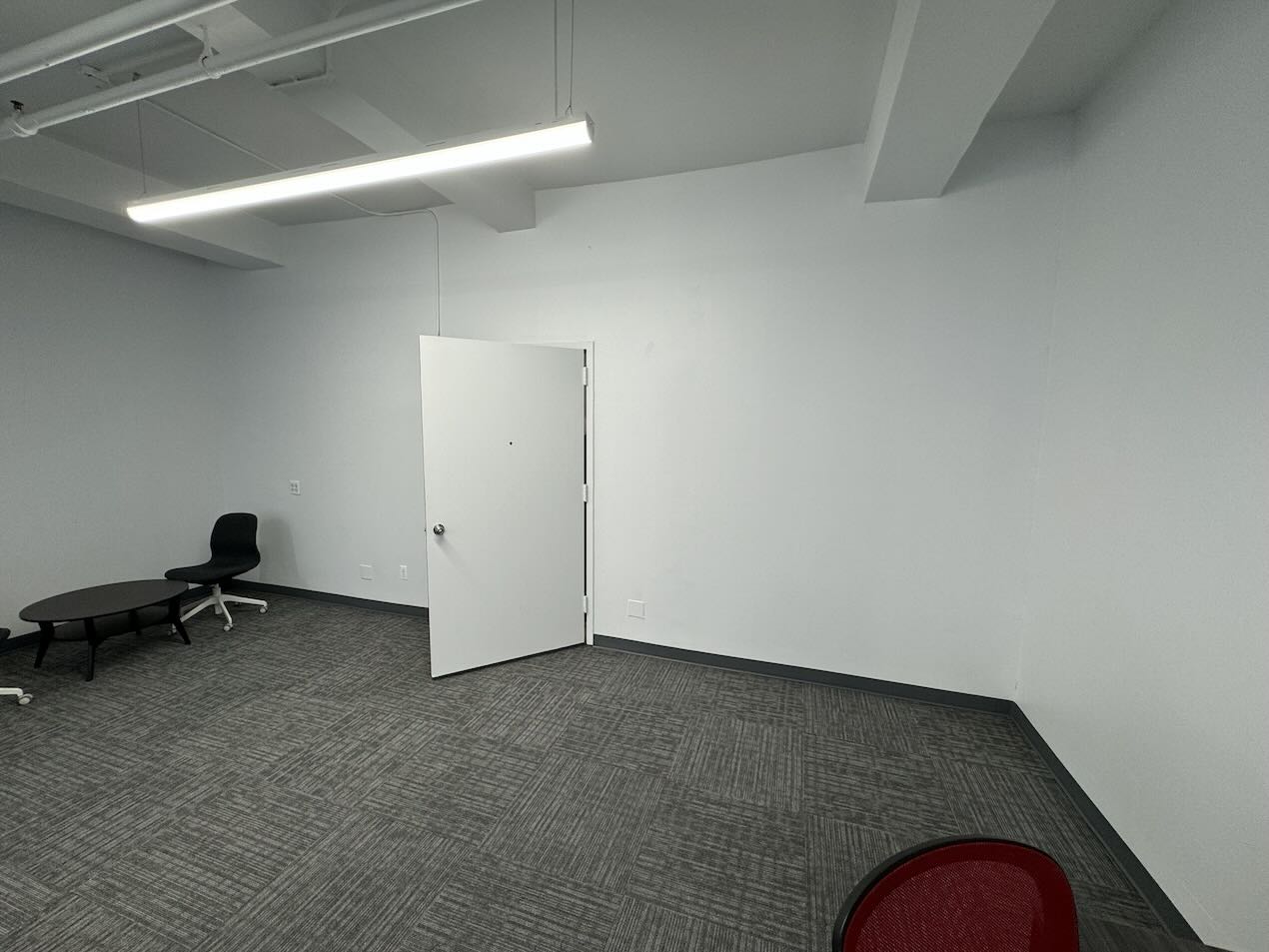 252 West 38th Street Office Space - Entrance