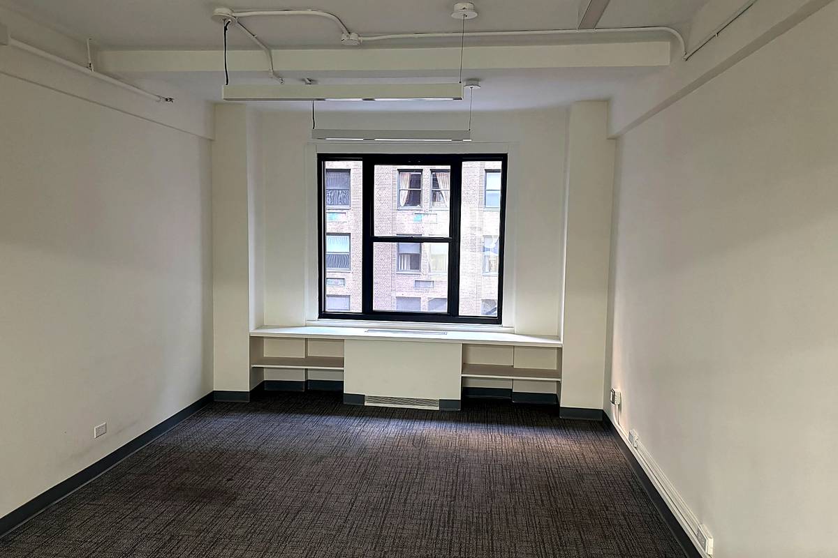 120 East 56th Street Office Space - Private Office with Window