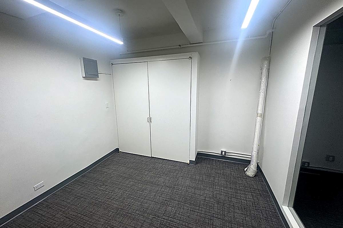 120 East 56th Street Office Space - Interior Room