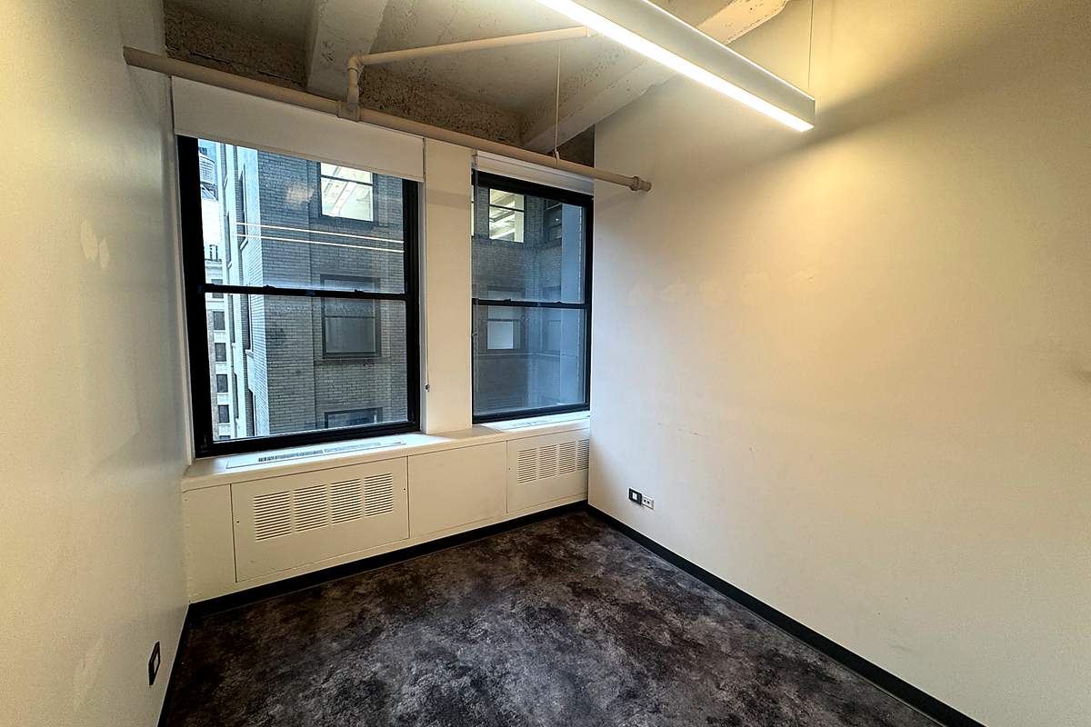 80 Maiden Lane Office Space - Windowed Office
