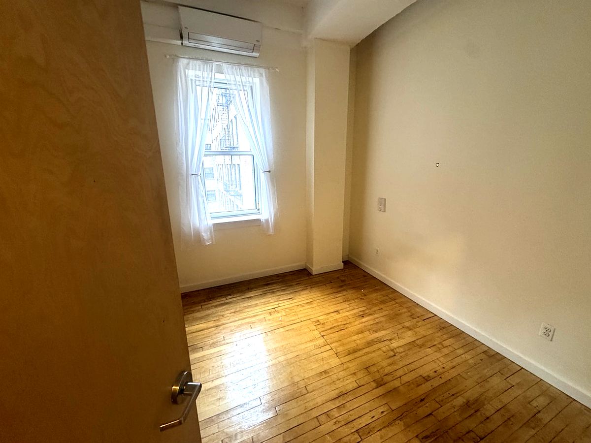 Private office with window and hardwood floors, 11th floor at 7 West 30th Street
